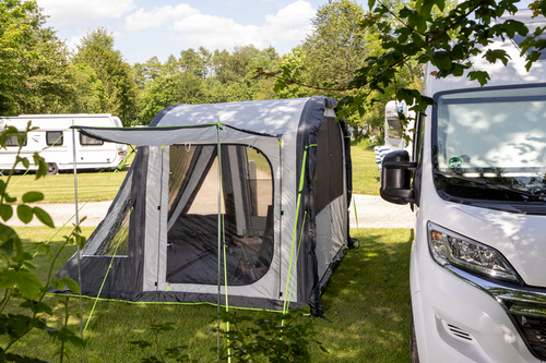 busvorzelt-freistehend-834pxg-1.jpg Aufblasbares Busvorzelt Tour Breeze Air In 3 Anbauhöhen | Busvorzelt | Vorzelt, Sonnensegel | Camping Shop | Reimo Shop – Bild 1