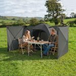 Outsunny Windschutz Windfang Zaun mit Spannleinen, Bodenhaken, Personen: 0 (faltbar Camping Sichtschutz, 1 tlg., Strandschutz), für Camping Garten, Strand, Terrasse 480 x 120 cm, Dunkelgrau