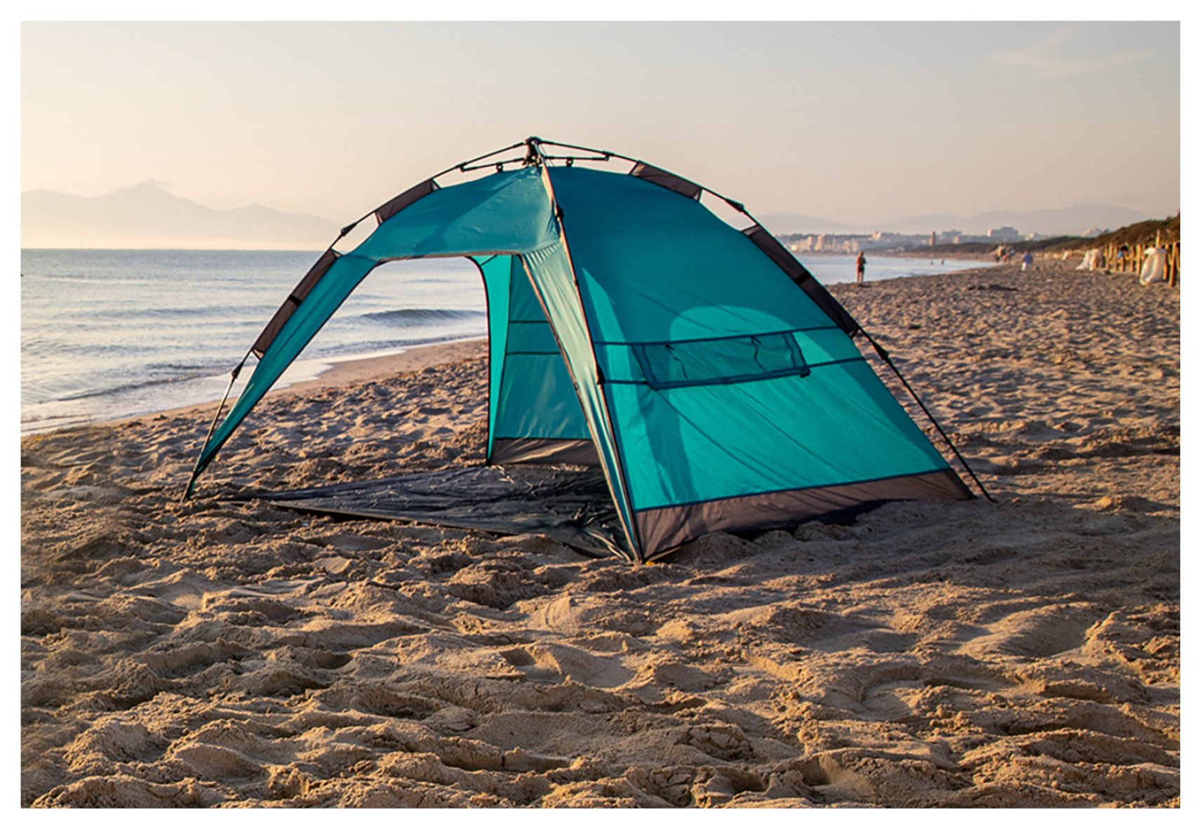 strand-zelt-941tag-1.jpg Moderne Strandzelte – Quick Up vs. Pop Up | uquip – Bild 1